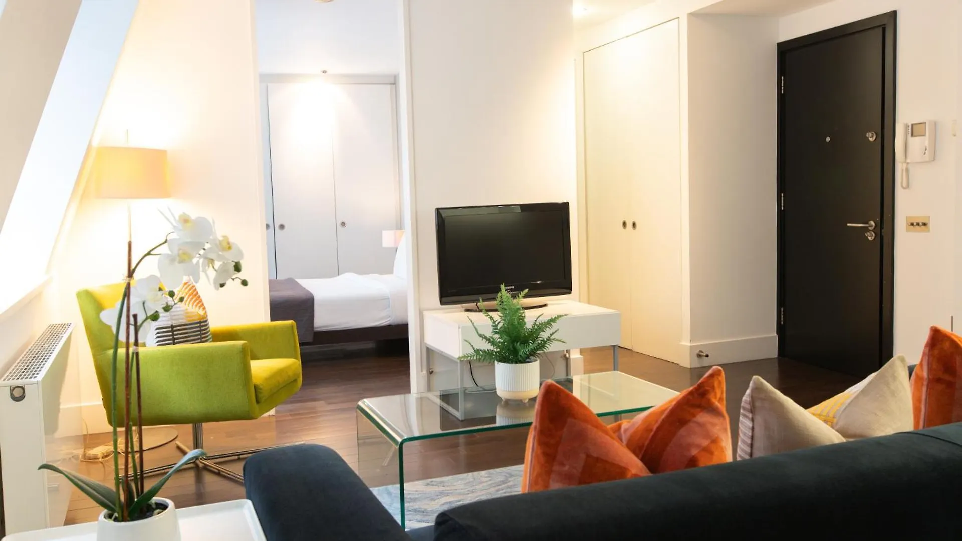 Stunning Serviced Apartments, Steps From Monument Station 伦敦 0*,  英国
