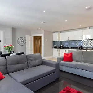 Apartment Deluxe Of, London