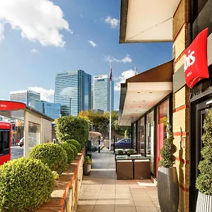 Ibis Docklands Canary Wharf Hotel
