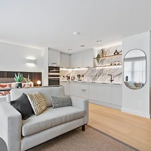 Apartment Bow Lane By Aeria, London