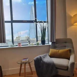 Apartment Shard View, London