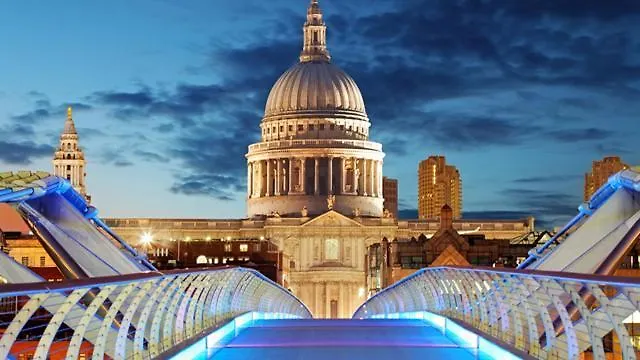 Stunning Serviced Apartments, Steps From Monument Station London
