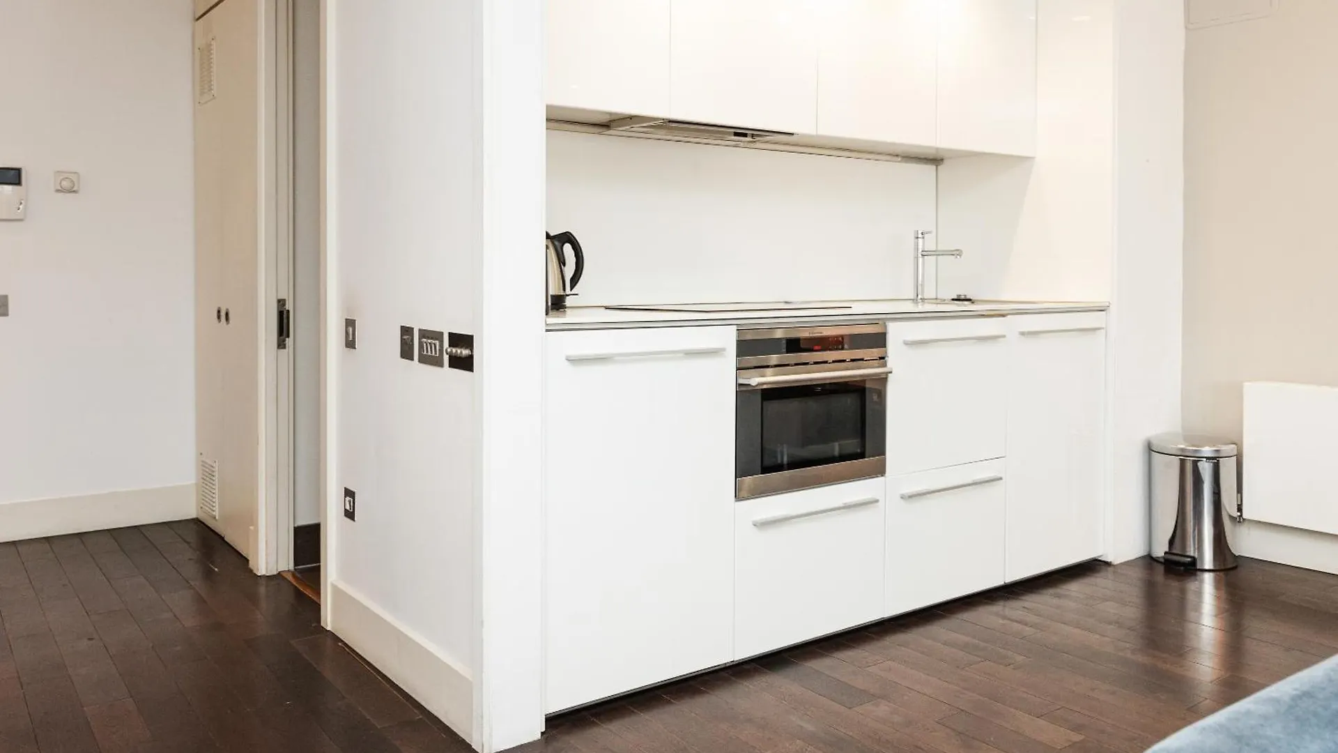 Stunning Serviced Apartments, Steps From Monument Station London United Kingdom