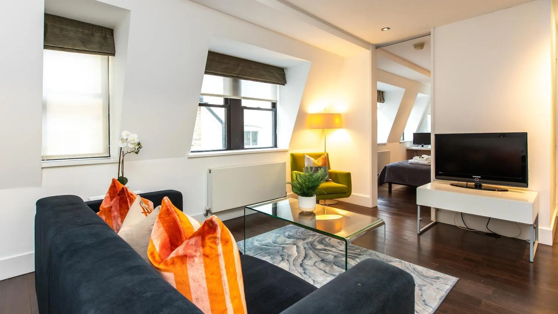 Stunning Serviced Apartments, Steps From Monument Station London United Kingdom